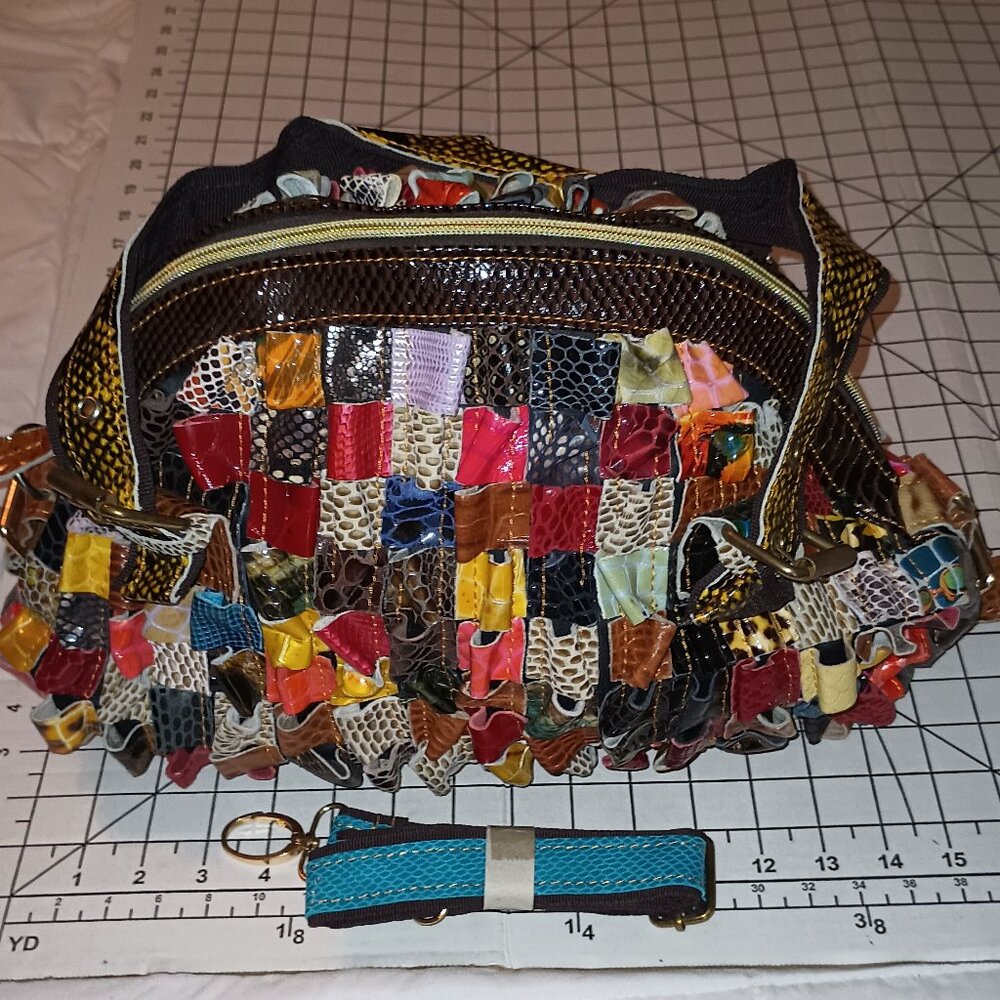 Closing Closet!! Final sale. Handbag